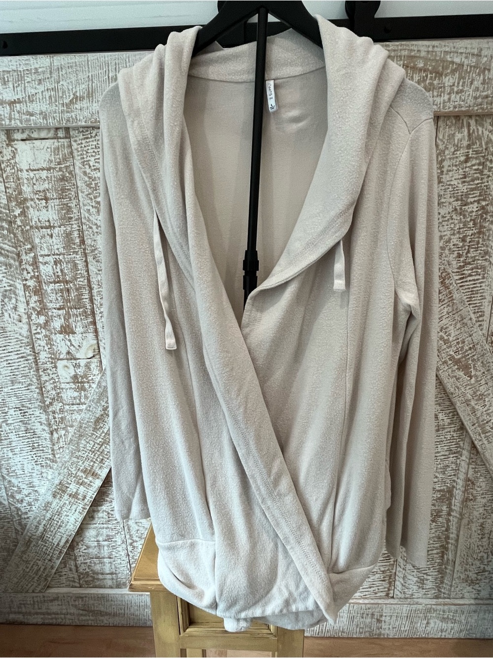 Z Supply Soft Wrap Hooded Cardigan in Light Beige Size Large
